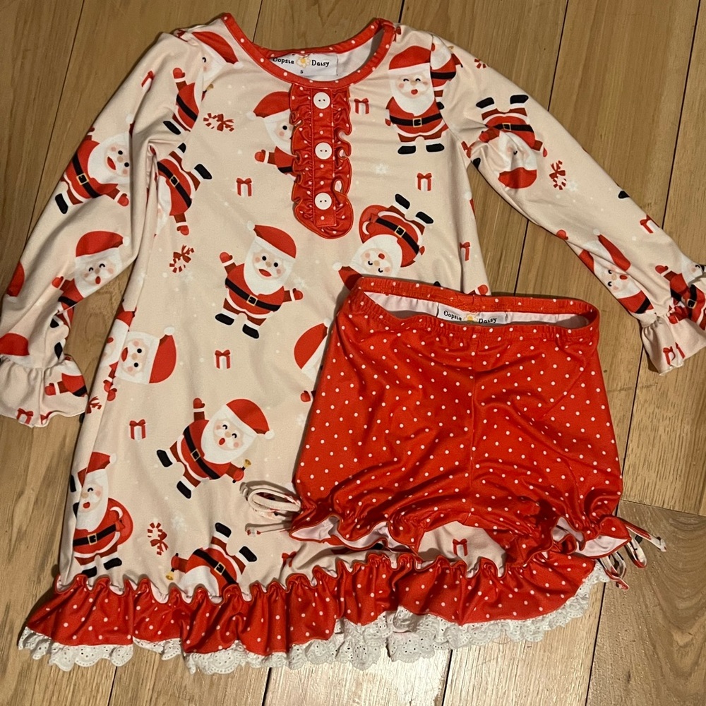 Little girls Santa pajama set size 5